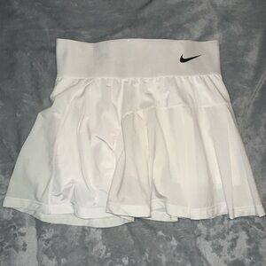 Nike Women's White Tennis Skirt